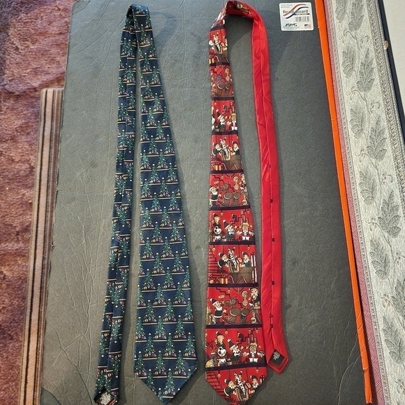 💕5 For $20 Christmas Ties Men (2) - Picture 1 of 8